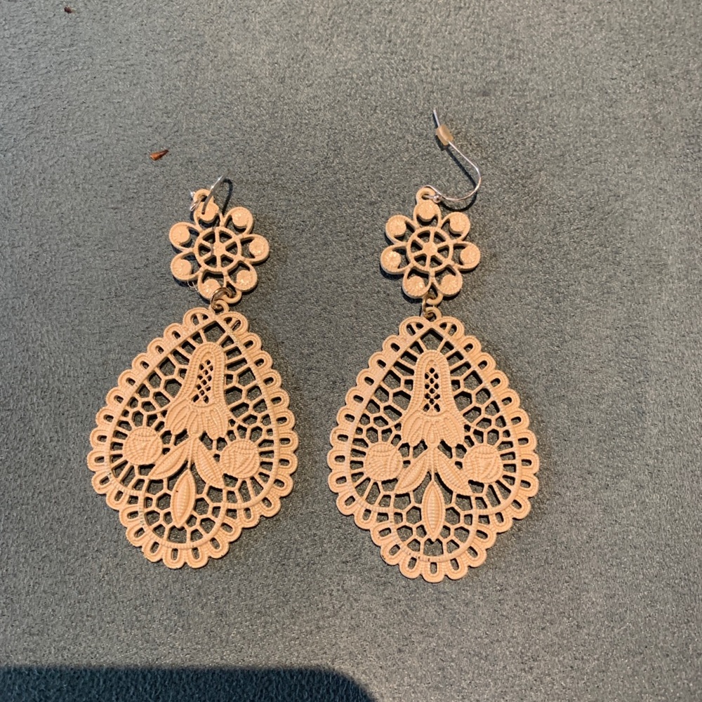 statement earrings and bracelet!